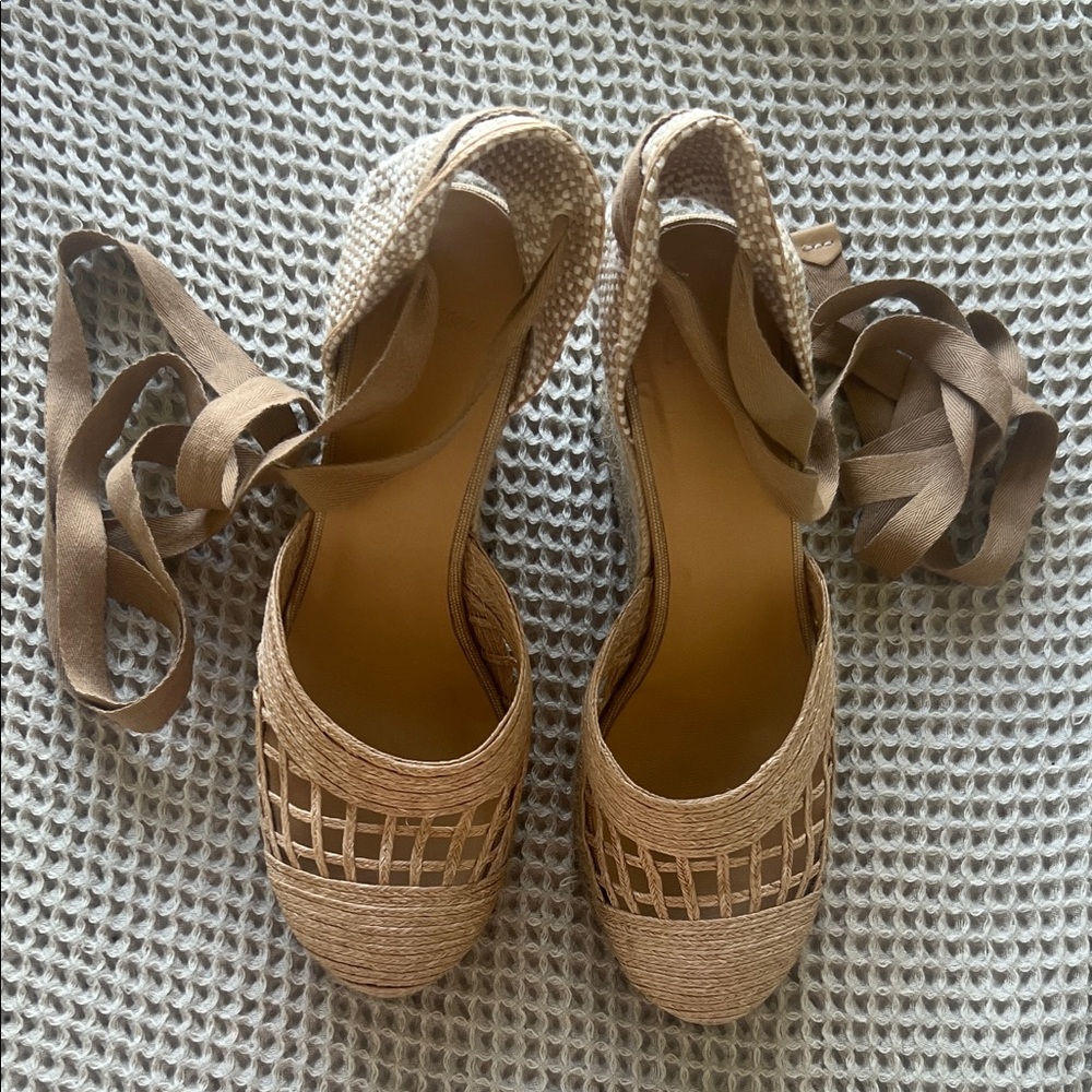 Elegant Tan Espadrilles